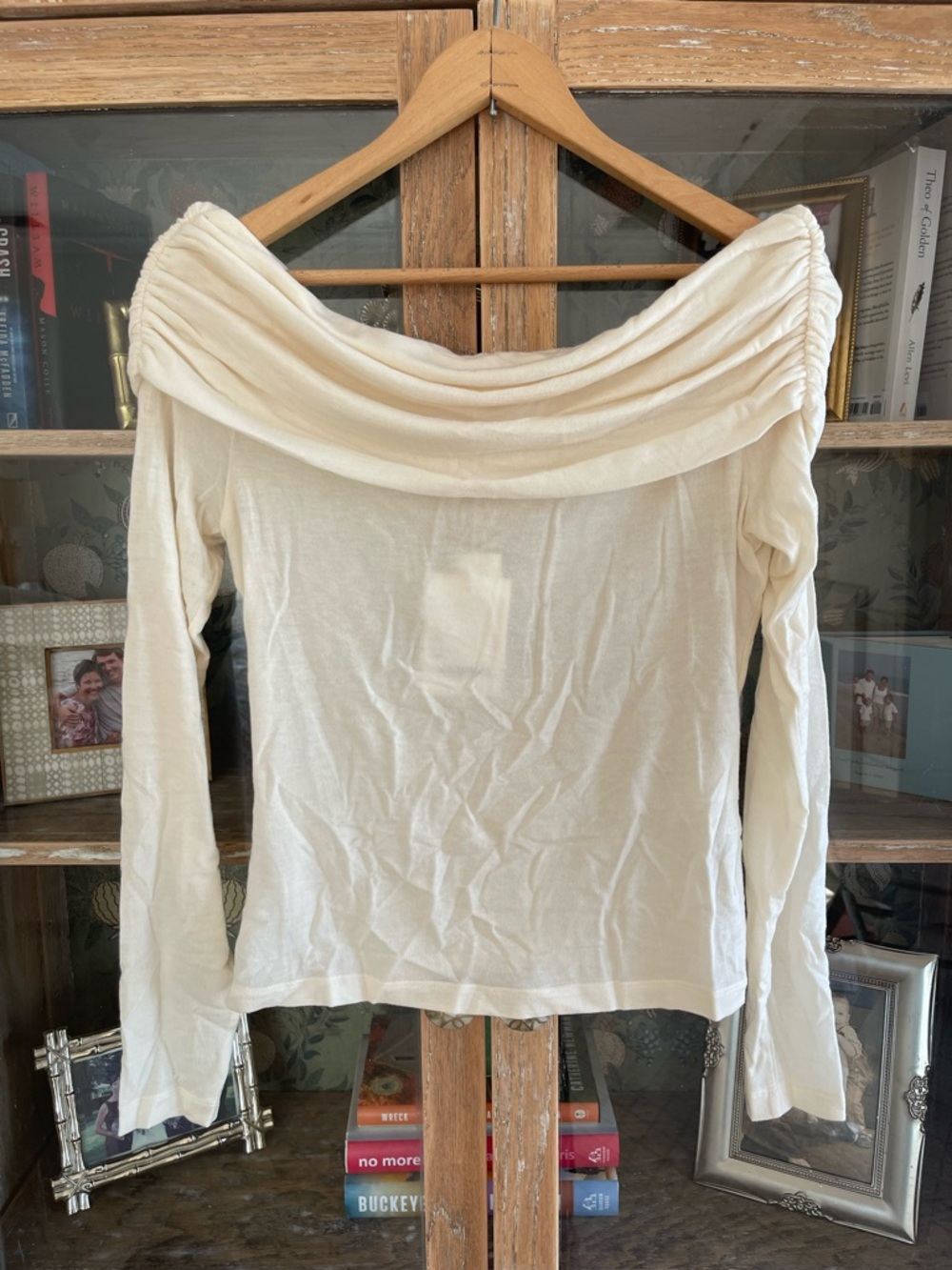 OAK + FORT Cream Off-Shoulder Long Sleeve Top
